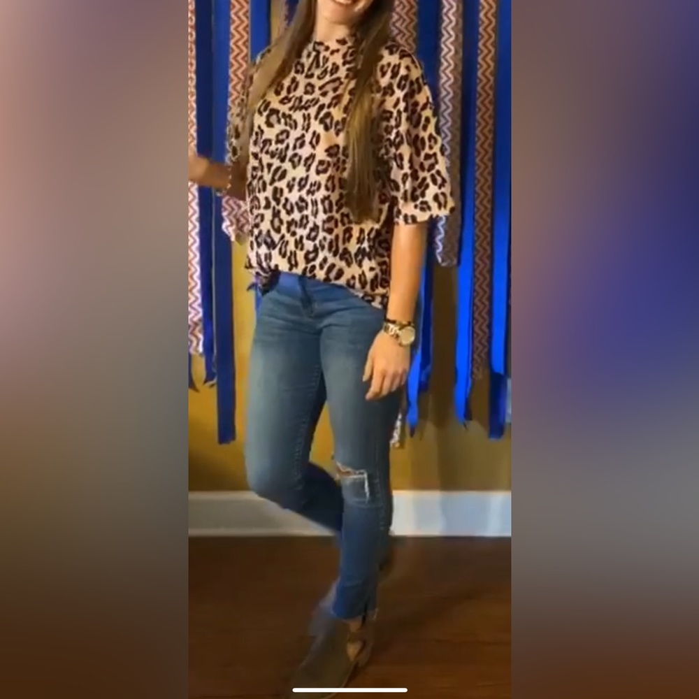 SHEIN leopard print top